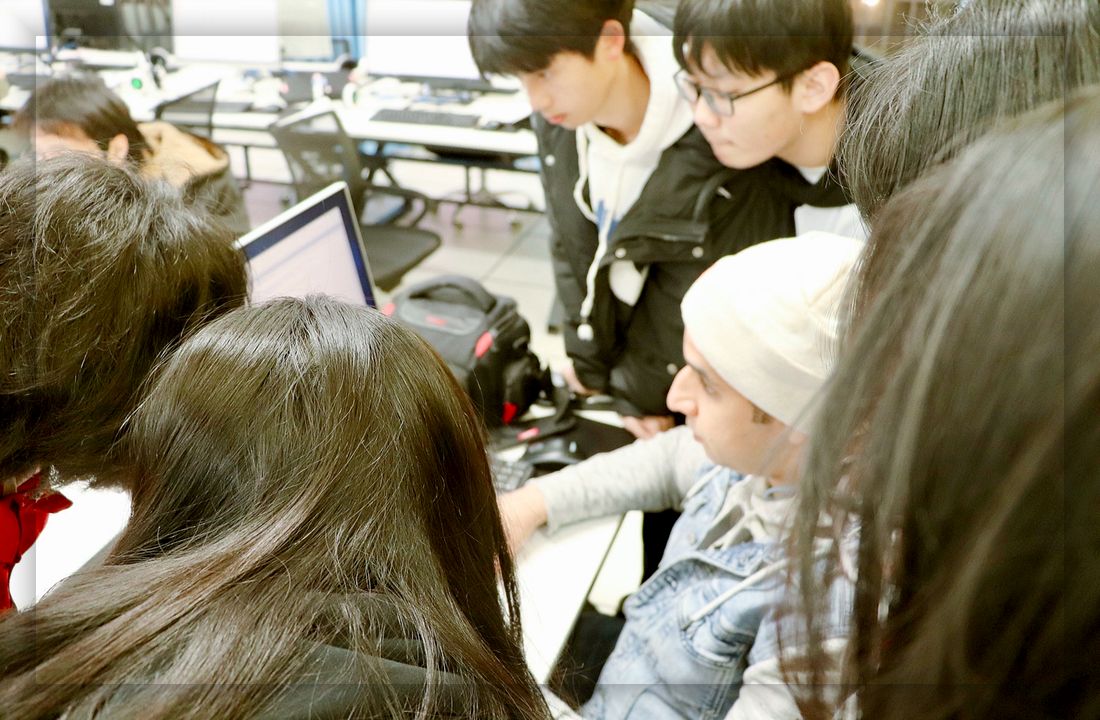 Classroom and teaching photo
